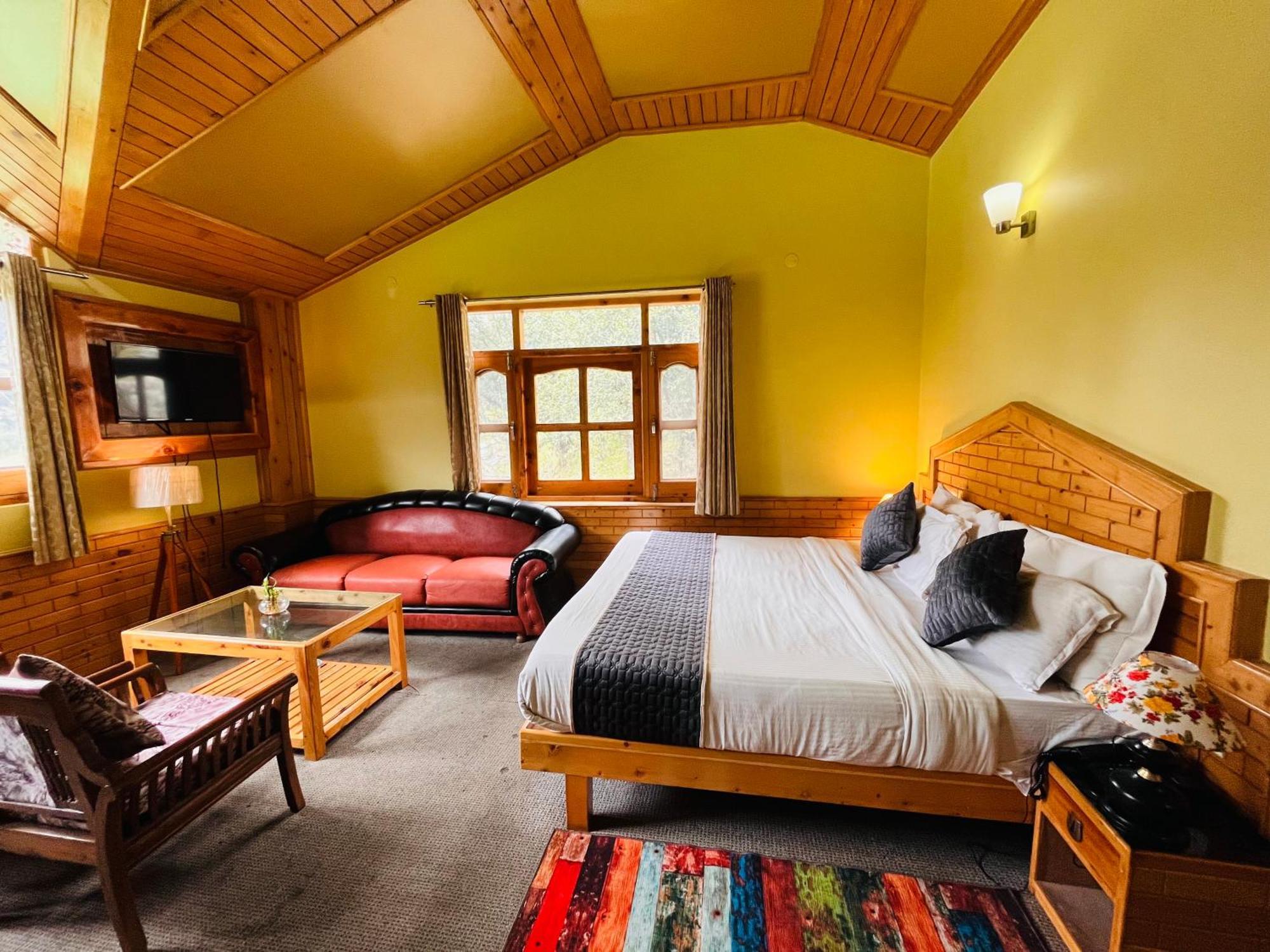 Hotel Hollywood Manali - Scenic River & Mountain View With Premium Rooms Extérieur photo