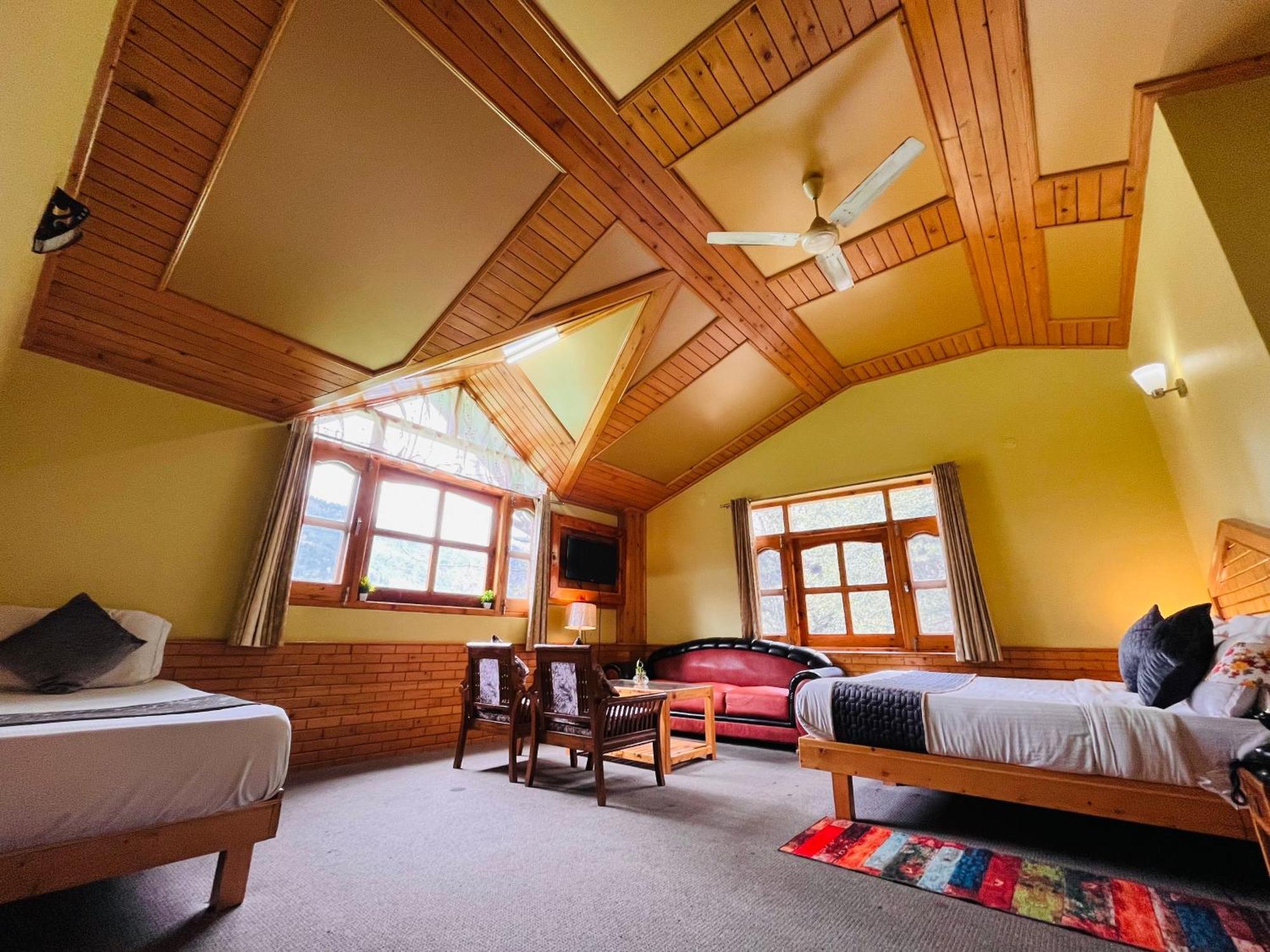 Hotel Hollywood Manali - Scenic River & Mountain View With Premium Rooms Extérieur photo