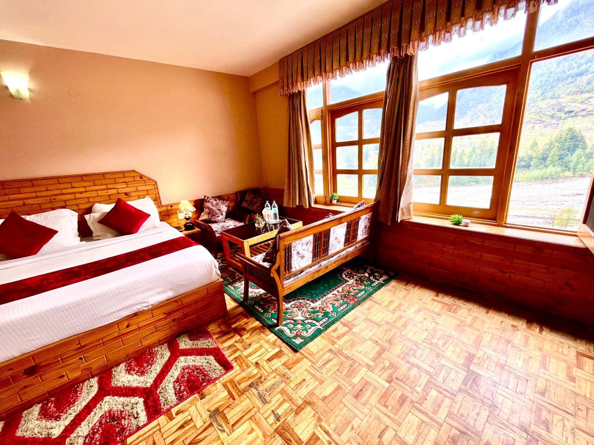 Hotel Hollywood Manali - Scenic River & Mountain View With Premium Rooms Extérieur photo