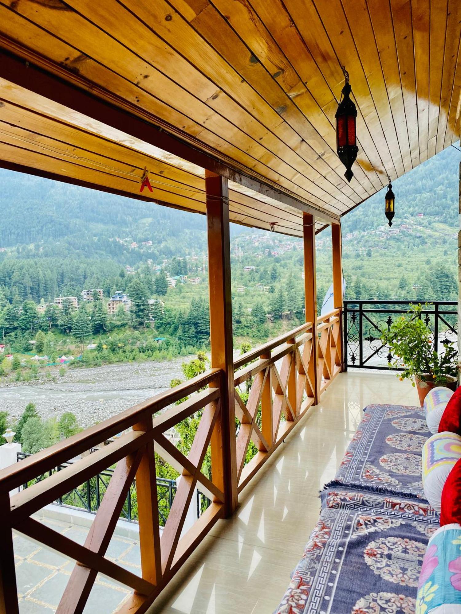 Hotel Hollywood Manali - Scenic River & Mountain View With Premium Rooms Extérieur photo