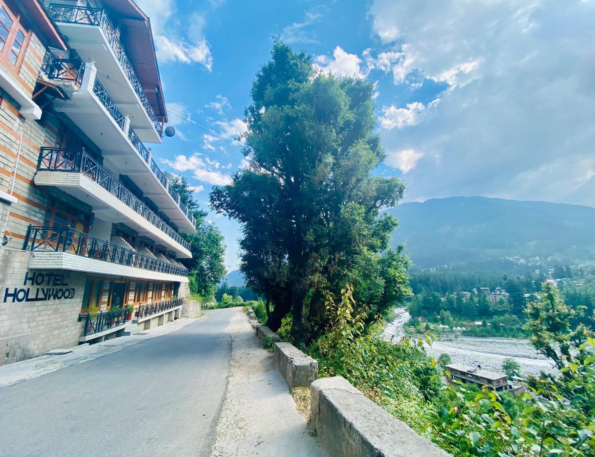 Hotel Hollywood Manali - Scenic River & Mountain View With Premium Rooms Extérieur photo