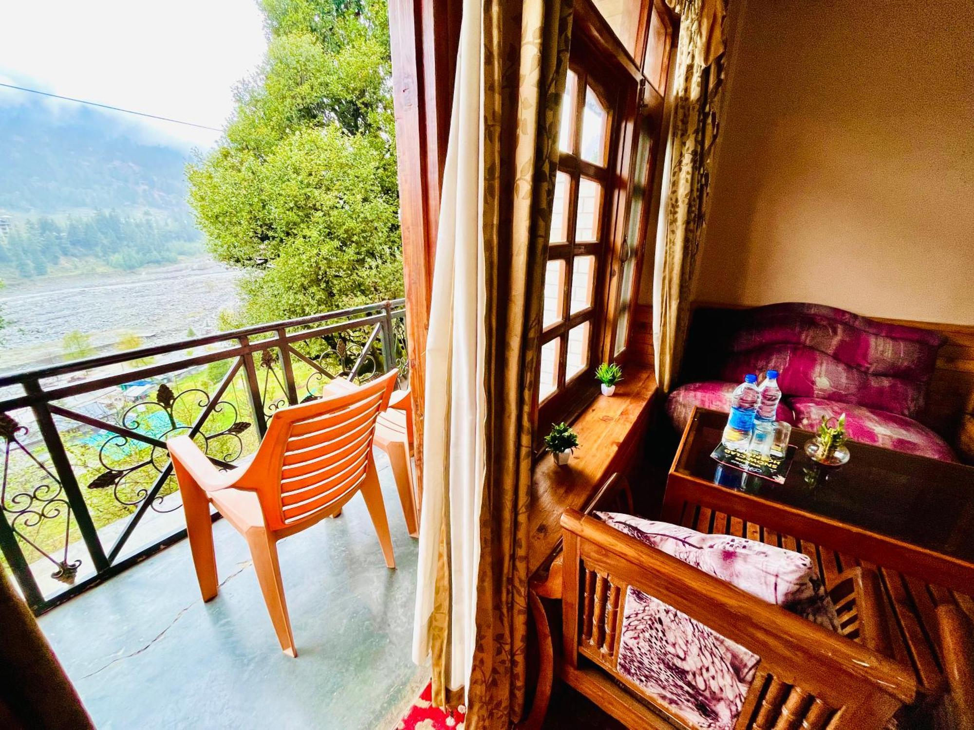 Hotel Hollywood Manali - Scenic River & Mountain View With Premium Rooms Extérieur photo