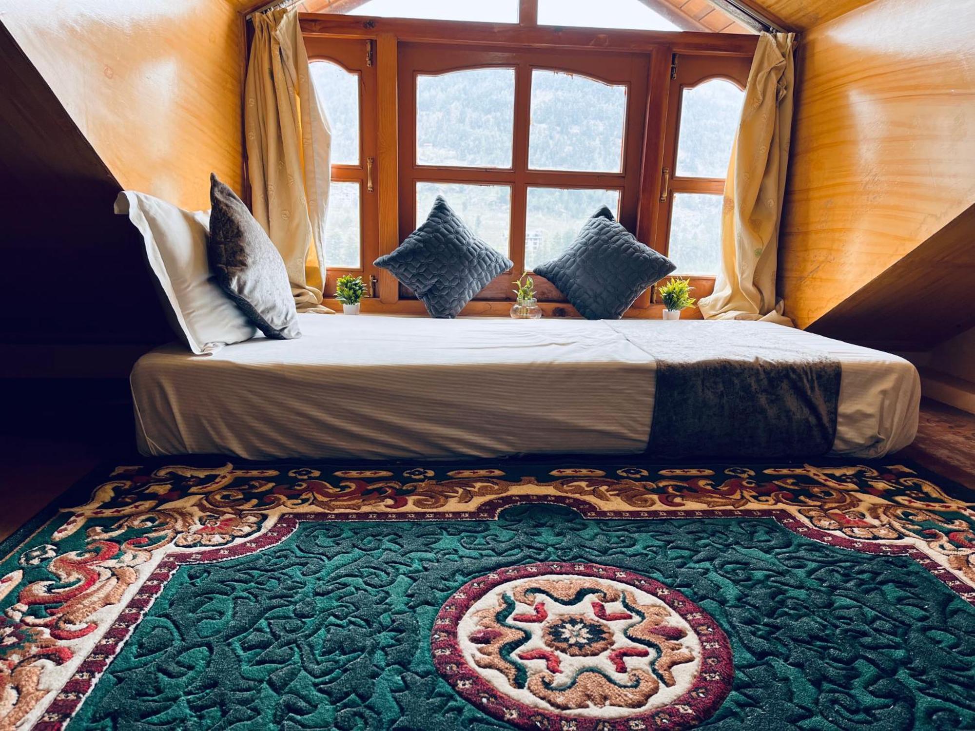 Hotel Hollywood Manali - Scenic River & Mountain View With Premium Rooms Extérieur photo