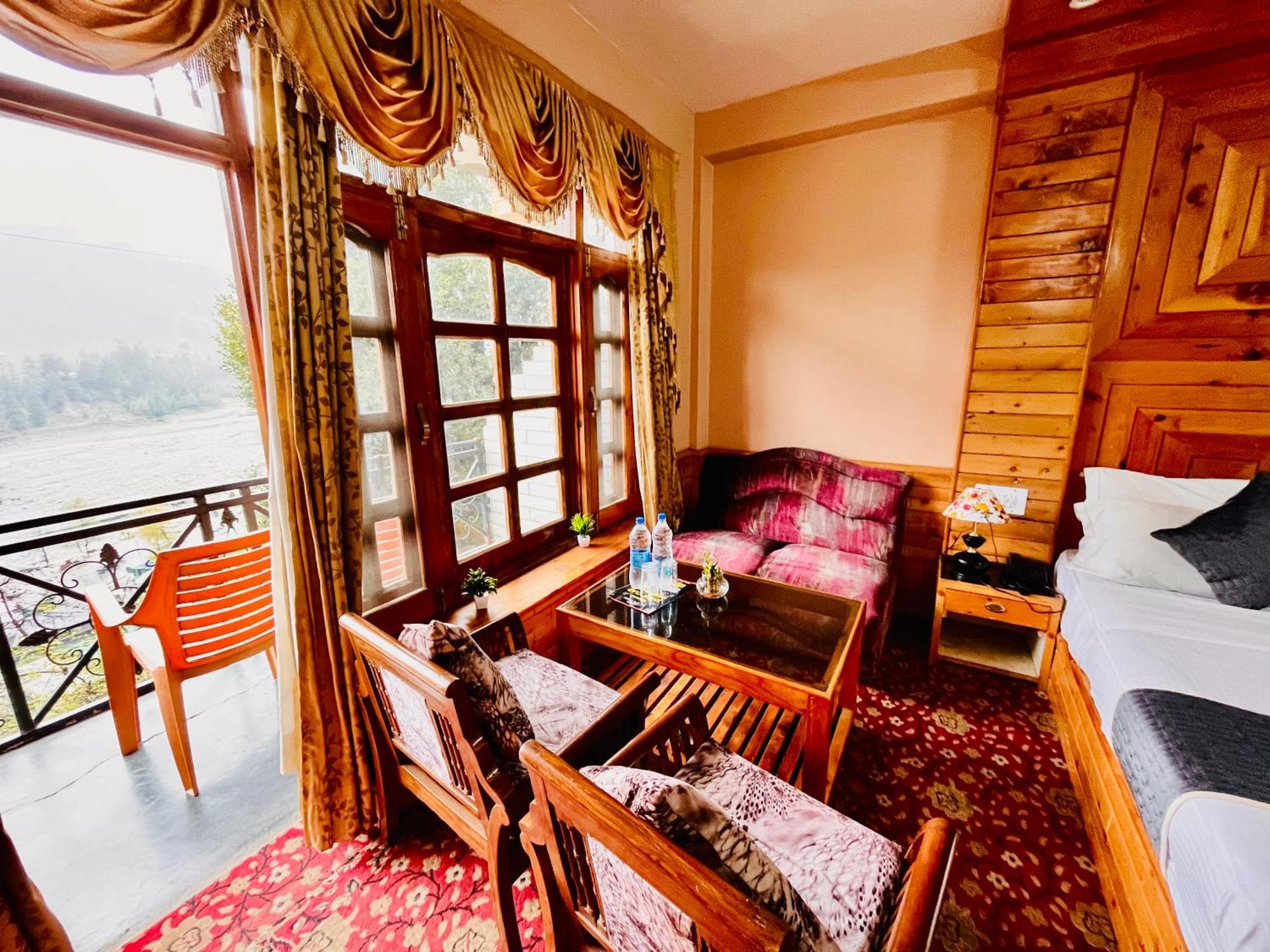 Hotel Hollywood Manali - Scenic River & Mountain View With Premium Rooms Extérieur photo
