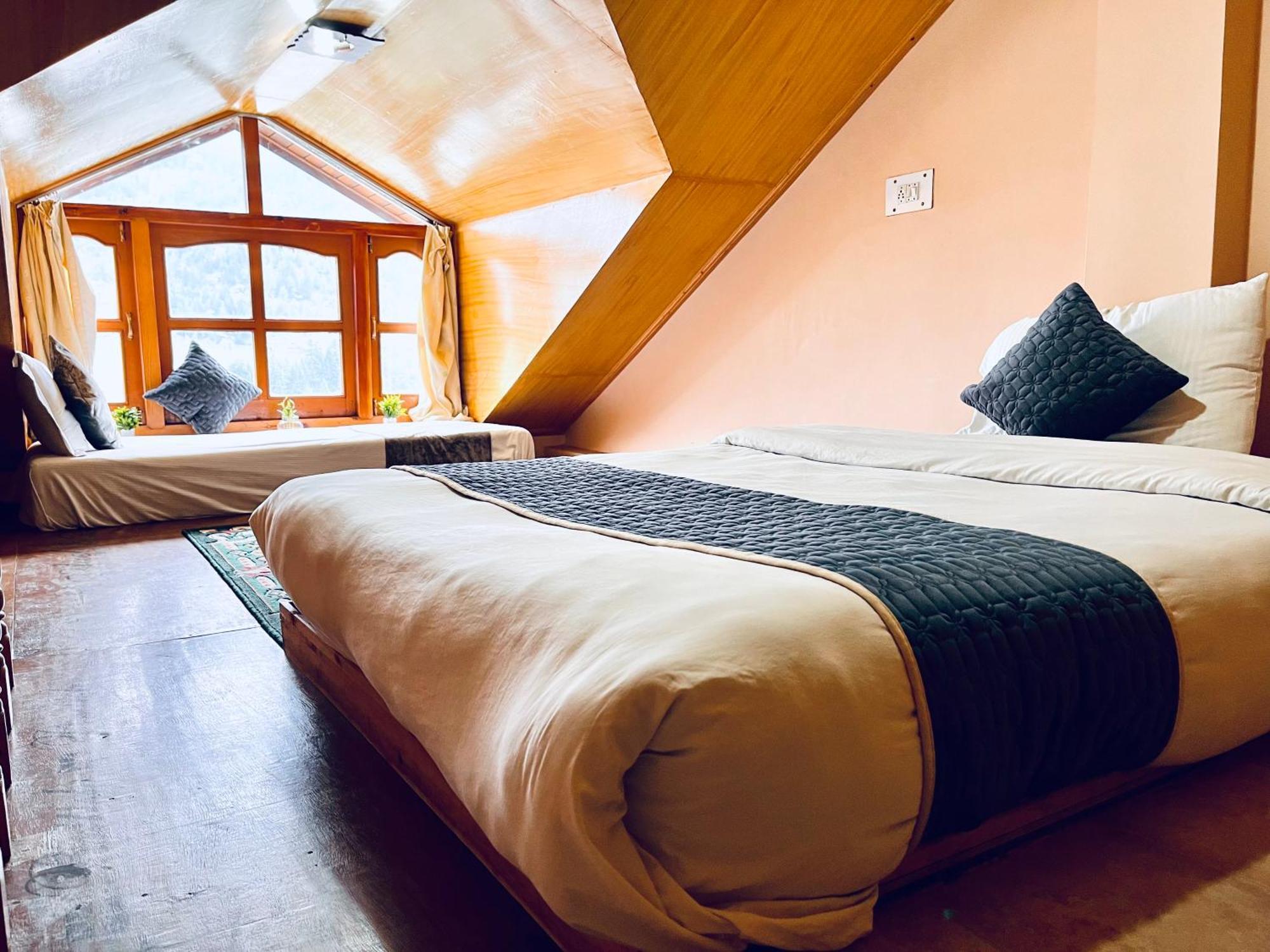 Hotel Hollywood Manali - Scenic River & Mountain View With Premium Rooms Extérieur photo